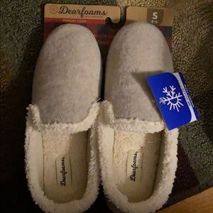Brand New Dearform Slippers